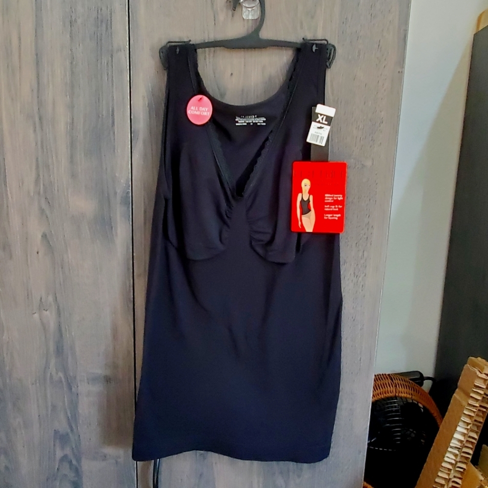 Re-Define Shapewear Cami Size XL New with Tags BLACK NWT Bra - Picture 9 of 10
